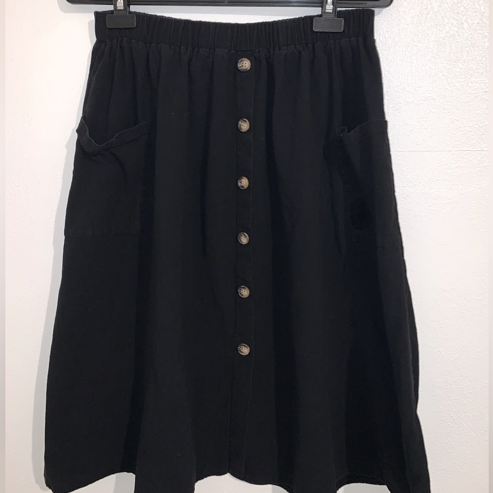 SHEIN Black Midi Skirt with Button Detail
